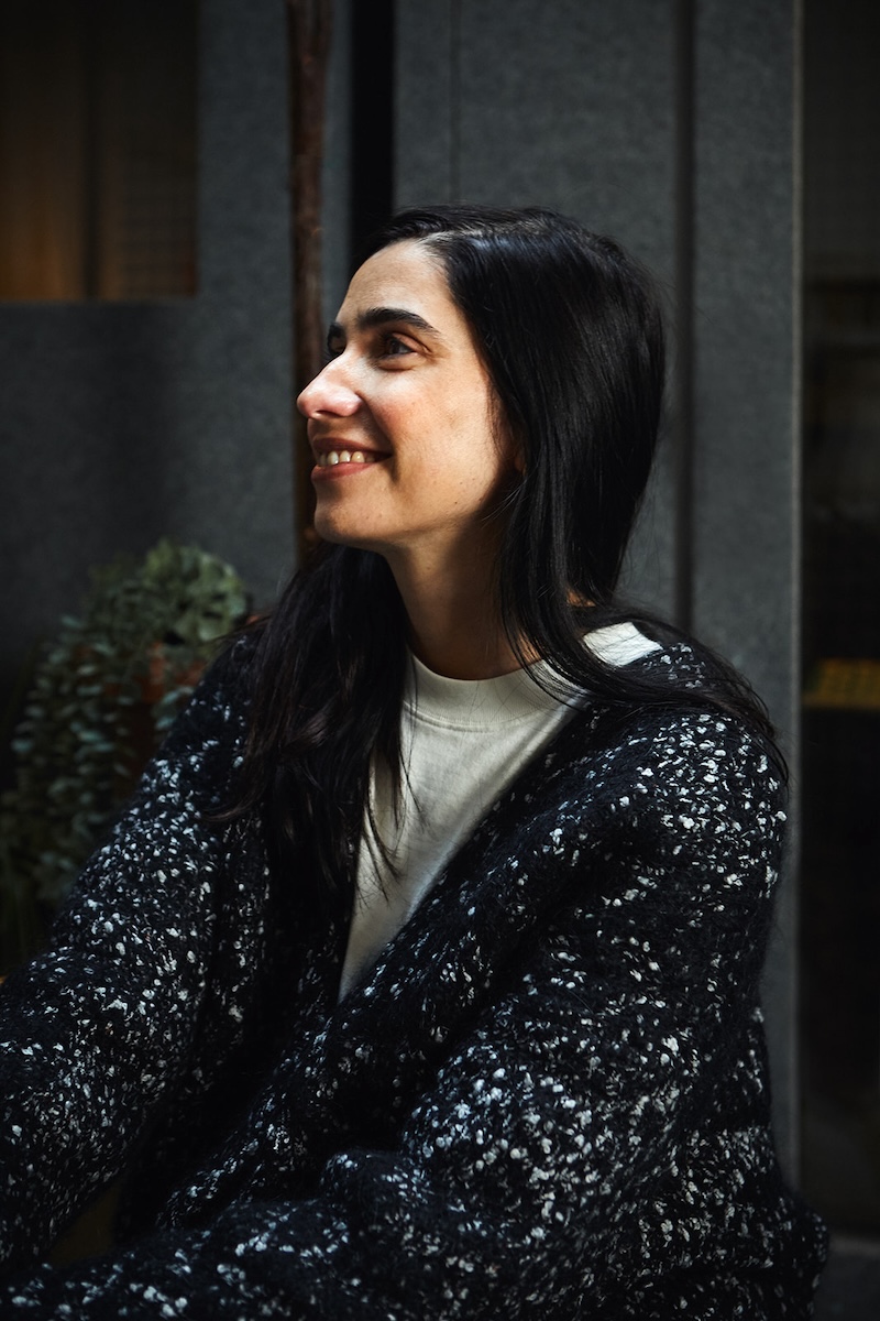 singing teacher looking to the side